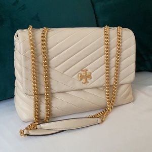 KIRA CHEVRON CONVERTIBLE SHOULDER BAG